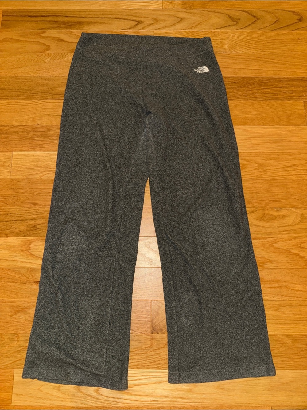 The North Face Women’s TKA 100 Grey Fleece Pants size Medium